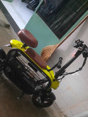 2 con Xe điện vinfast và vàng đen Mới đẹp. Mua bán Xe điện tại Huyện Bình Chánh Tp Hồ Chí Minh được đăng bởi Liễu 