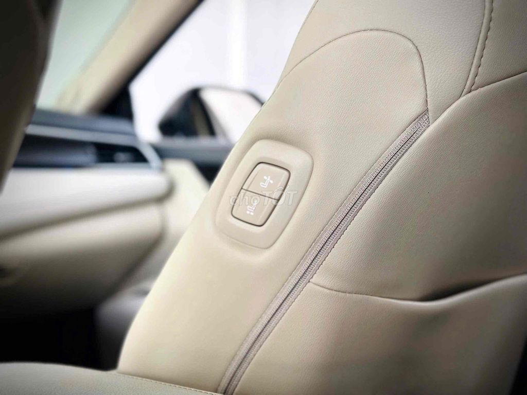 🚘 Toyota Camry 2.0Q 2022 - 1 chủ từ đầu - Siêu Đẹp. Mua bán Ô tô tại Thành phố Thủ Đức Tp Hồ Chí Minh được đăng bởi Tấn Lợi  hình 12