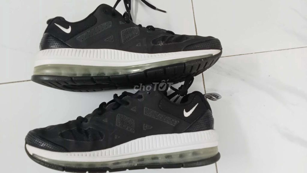 Giày chạy bộ NIKE AIR MAX Chính hãng cỡ 42,5