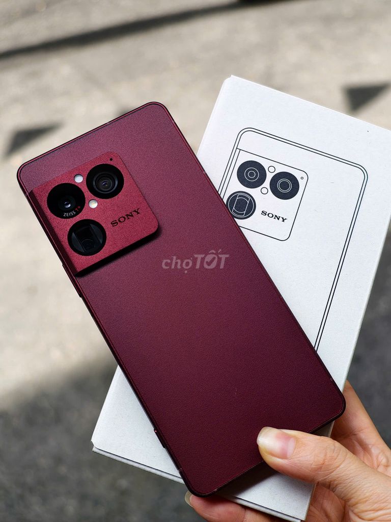 Sony Xperia 1 Mark 8 256gb Đỏ Fullbox bh T8-2027. Mua bán Điện thoại tại Quận Đống Đa Hà Nội được đăng bởi Hn Store hình 1