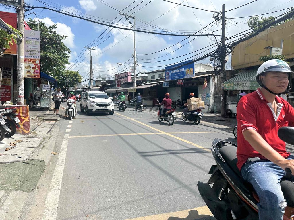 MẶT TIỀN HÀ HUY GIÁP VỊ TRÍ SIÊU KD.DT 300m TRONG ĐÓ 270m THỔ CƯ SẠCH. Mua bán nhà ở tại Quận 12 Tp Hồ Chí Minh được đăng bởi Mrtrường hình 3