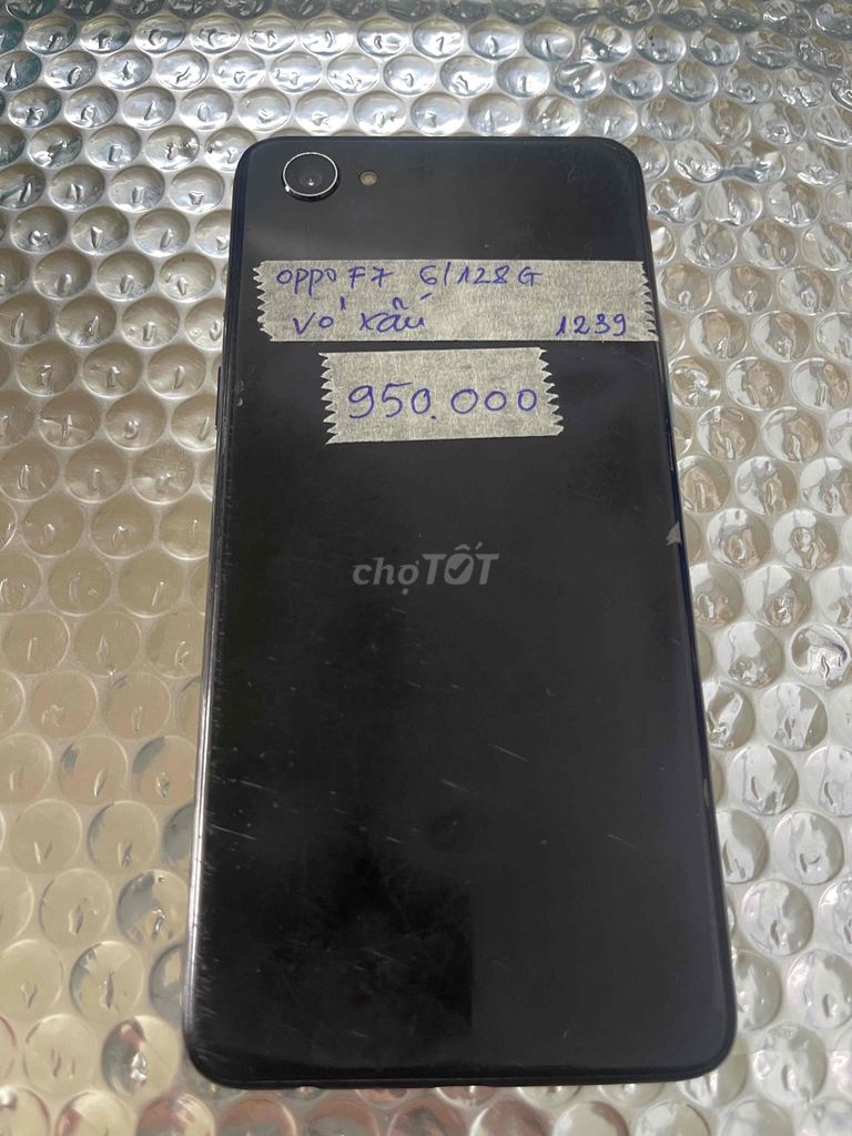 Oppo F7 Ram6/128gb vỏ xấu. Mua bán Điện thoại tại Quận Ninh Kiều Cần Thơ được đăng bởi Cầm Đồ Anh Quý hình 1