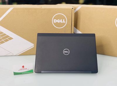 Laptop Dell e7390 Cảm ứng---- Core i7 Xịn xò.