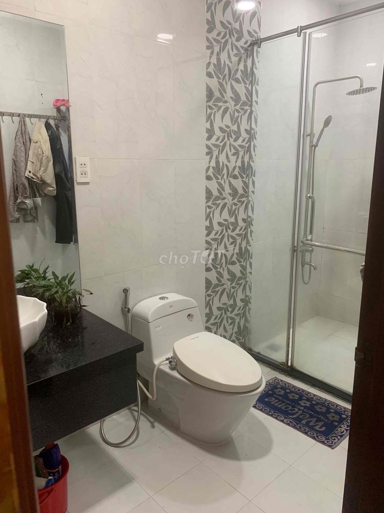 Bán nhà một trệt ba lầu mặt tiền tiện lợi kinh doanh, văn phòng Vvvv. Mua bán Văn phòng, Mặt bằng kinh doanh tại Thành phố Thủ Đức Tp Hồ Chí Minh được đăng bởi ly thi my phuong hình 9