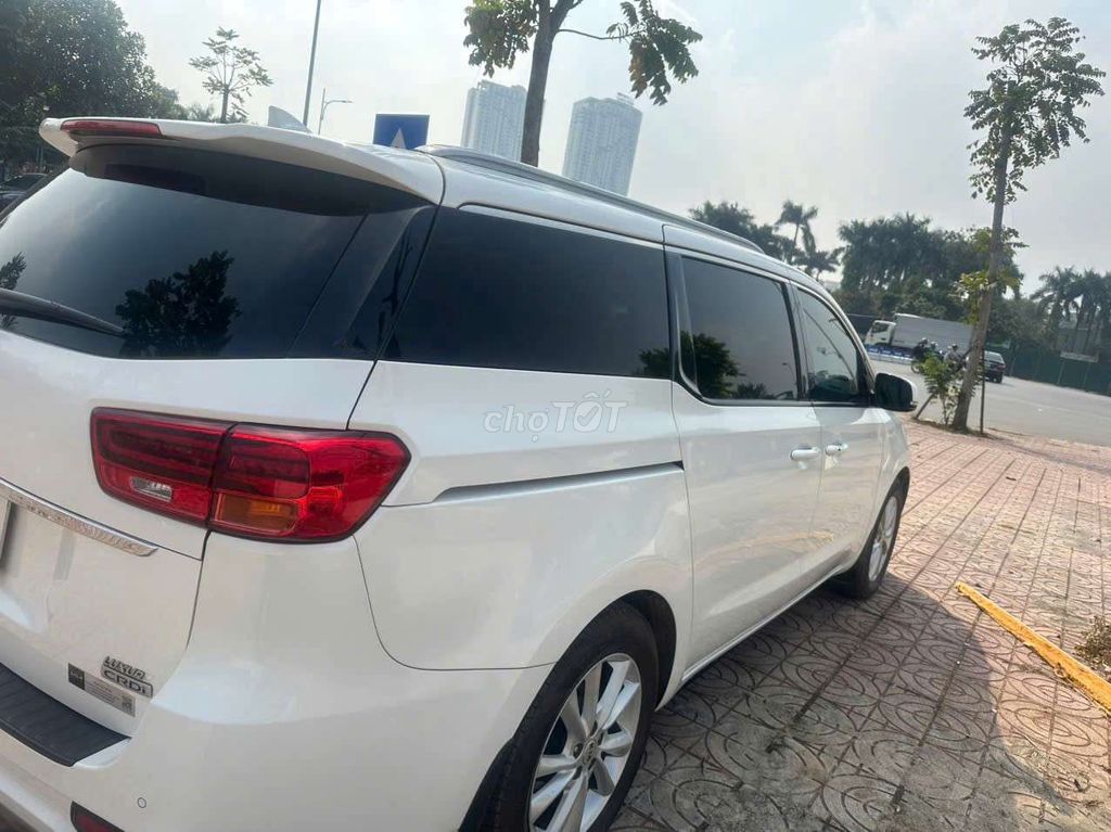 Kia Sedona Trắng Tự động. Mua bán Ô tô tại Quận Long Biên Hà Nội được đăng bởi Phạm trọng hình 4