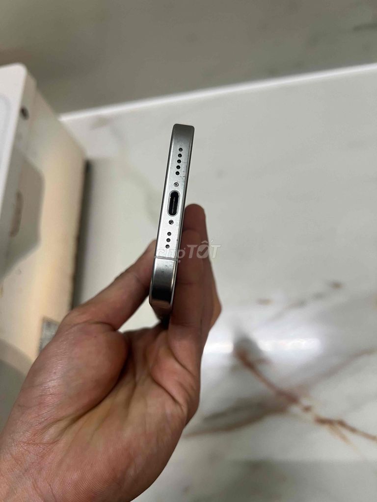 Apple iPhone 15 Pro 256GB Trắng Đã thay pin. Mua bán Điện thoại tại Quận Bình Thuỷ Cần Thơ được đăng bởi Anh Khoa hình 1