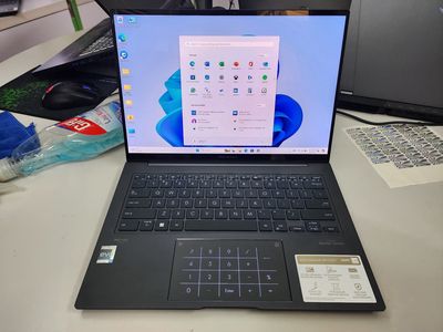 Laptop VP Asus Zenbook Q410 i5 13500H 2.8K Oled
