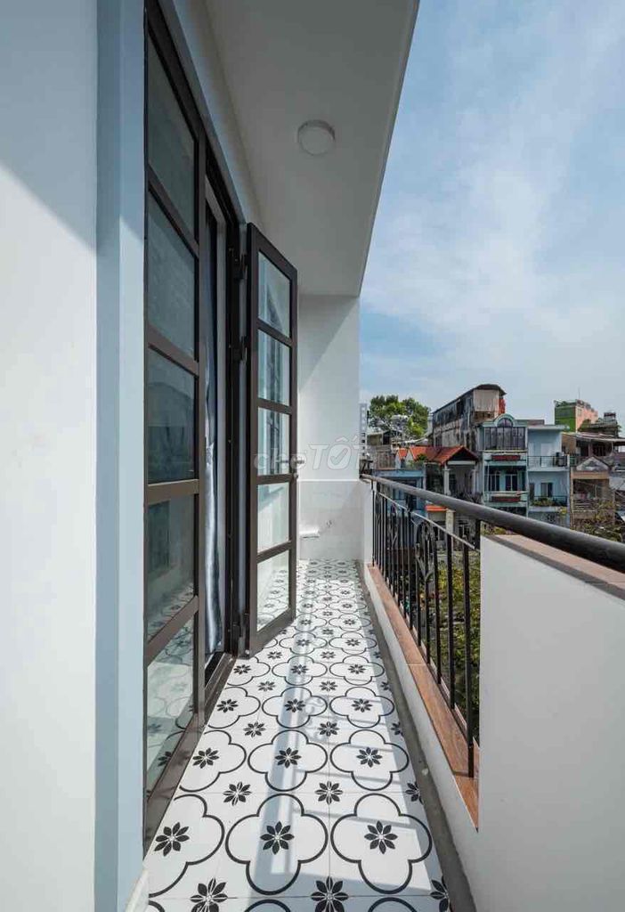 Căn Hộ Ban Công Full Nội Thất Giá Rẻ Ngay Ngã Tư Bảy Hiền