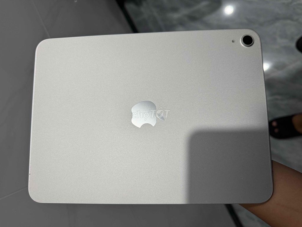 Apple iPad A16 128GB Bạc 99% mới. Mua bán Máy tính bảng tại Thành phố Long Xuyên An Giang được đăng bởi Kim anh hình 1