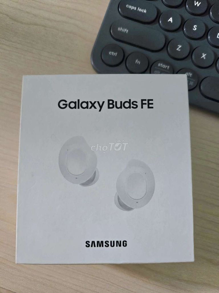 Tai nghe Samsung Galaxy Buds FE Trắng Nguyên Seal. Mua bán Tivi, Âm thanh tại Quận Bình Tân Tp Hồ Chí Minh được đăng bởi Trần Hiếu hình 1