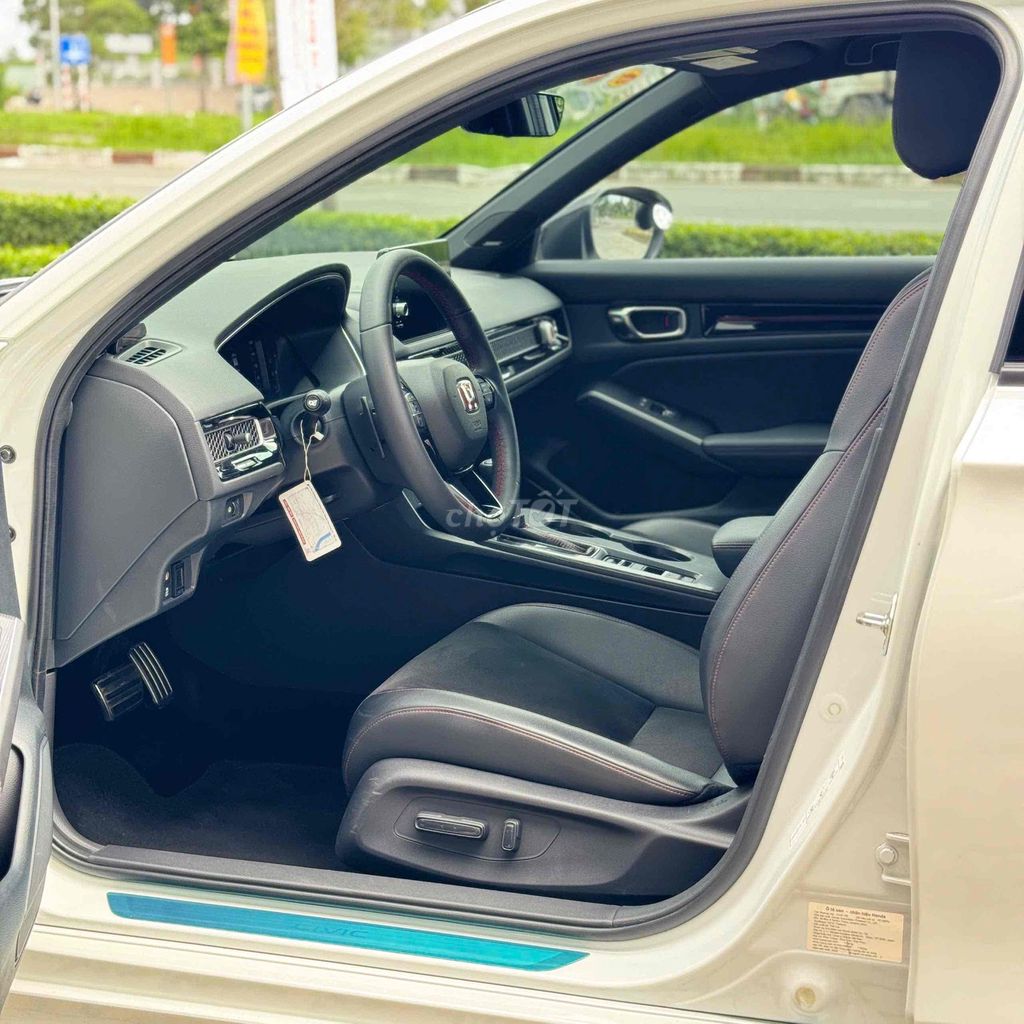 Honda Civic 2022 RS - 25000 km. Mua bán Ô tô tại Thành phố Biên Hòa Đồng Nai được đăng bởi Huy Dung hình 8