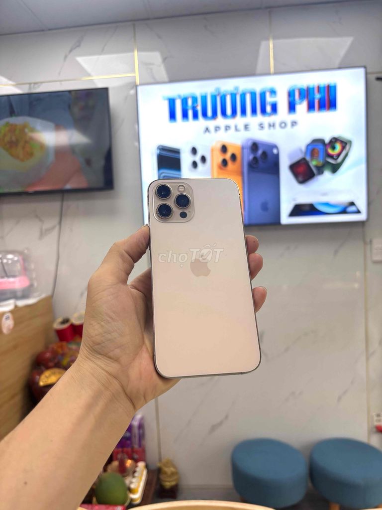 Apple iPhone 12 Pro Max 128GB Vàng Đồng Đã sử dụng. Mua bán Điện thoại tại Quận Sơn Trà Đà Nẵng được đăng bởi Diễm Diễm hình 1
