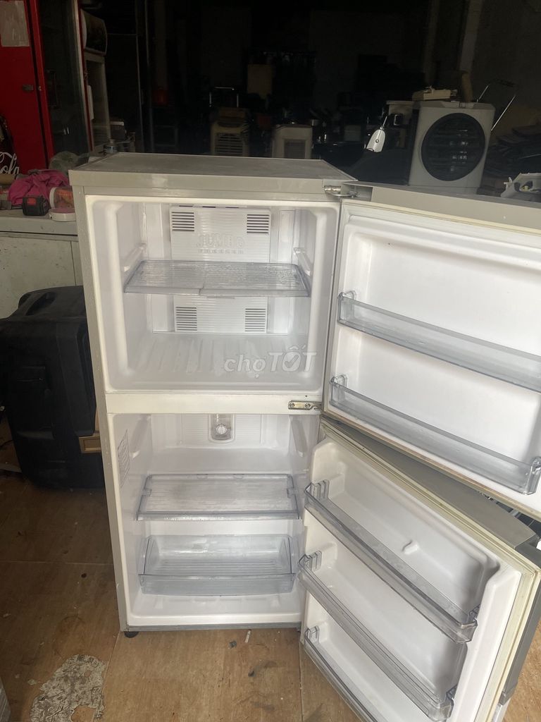 Tủ lạnh Panasonic 176 lít đã dùng. Mua bán Tủ lạnh tại Quận Liên Chiểu Đà Nẵng được đăng bởi Trần Anh Tuấn hình 1