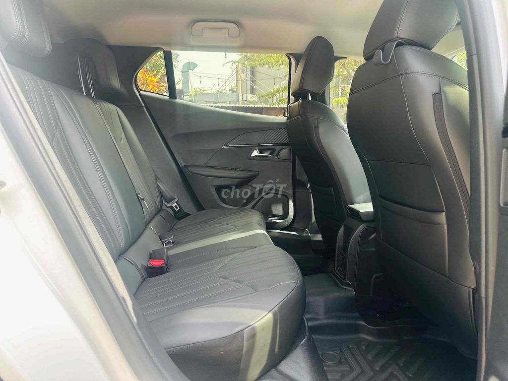 💯PEUGEOT 2008GT-Line TRẮNG 2023 CỰC ĐẸP. Mua bán Ô tô tại Thành phố Thủ Đức Tp Hồ Chí Minh được đăng bởi Hứa Bửu hình 10