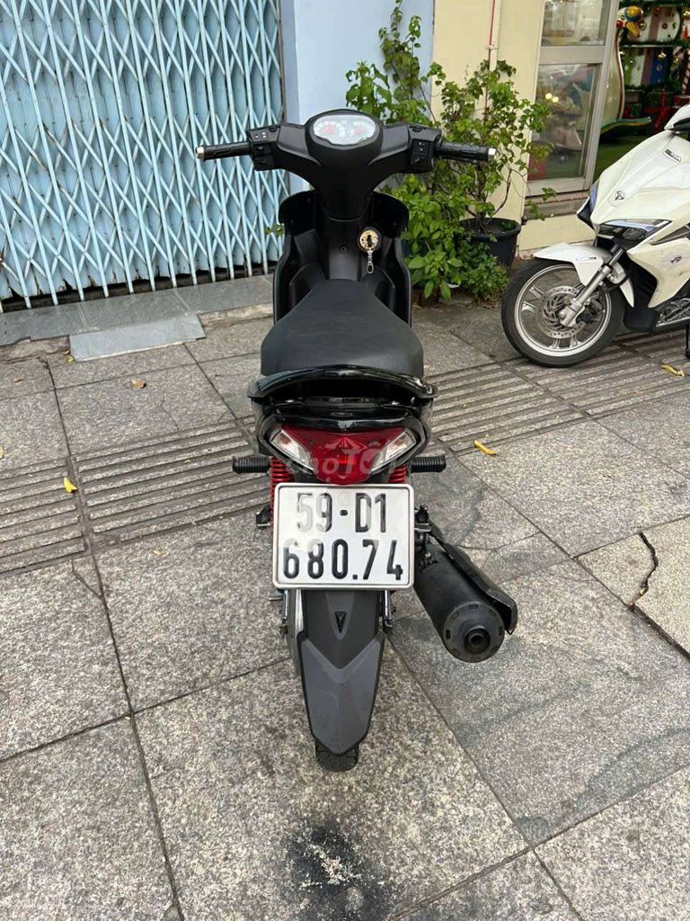 Yamaha Sirius RC FI 2015 Đen Đỏ. Mua bán Xe máy tại Quận Tân Phú Tp Hồ Chí Minh được đăng bởi Tuanduy hình 7