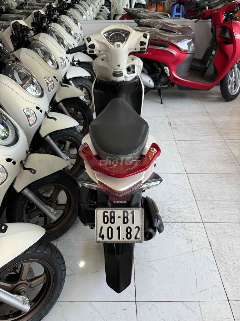 VISION 2019 - Xe Zin - BẢN ĐẶC BIỆT Khoá Smakey. Mua bán Xe máy tại Thành phố Rạch Giá Kiên Giang được đăng bởi XE MÁY CŨ TÂN 128 hình 5