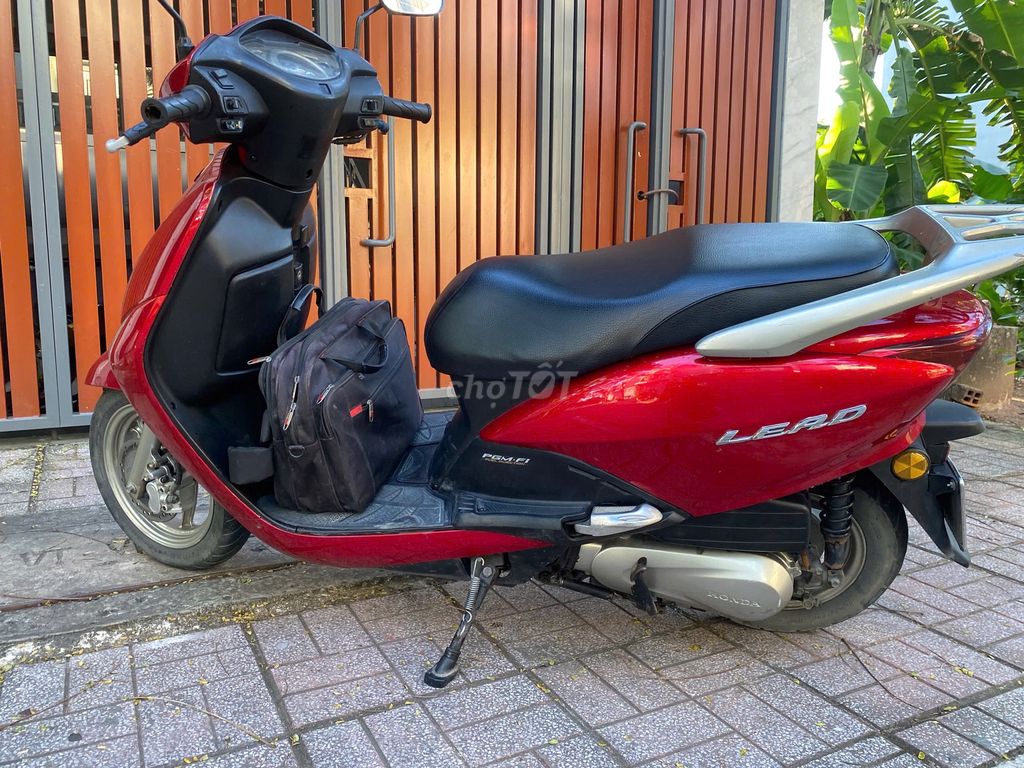Honda Lead 2007 màu Đỏ. Mua bán Xe máy tại Huyện Bình Chánh Tp Hồ Chí Minh được đăng bởi Bích hình 1