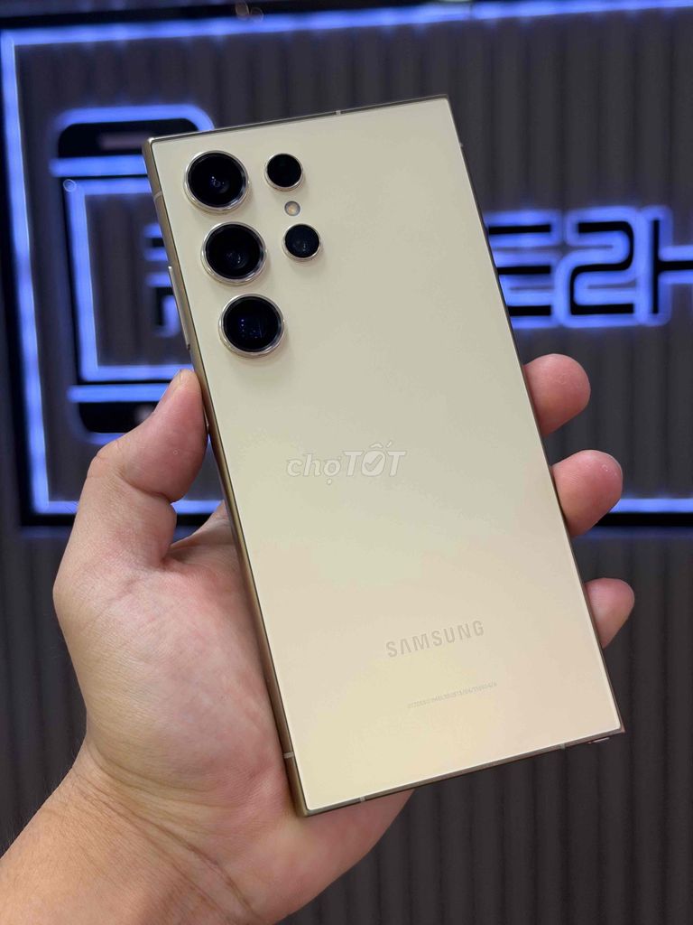 Samsung Galaxy S24 Ultra 512GB Vàng. Mua bán Điện thoại tại Quận 3 Tp Hồ Chí Minh được đăng bởi Phone2Hand hình 1