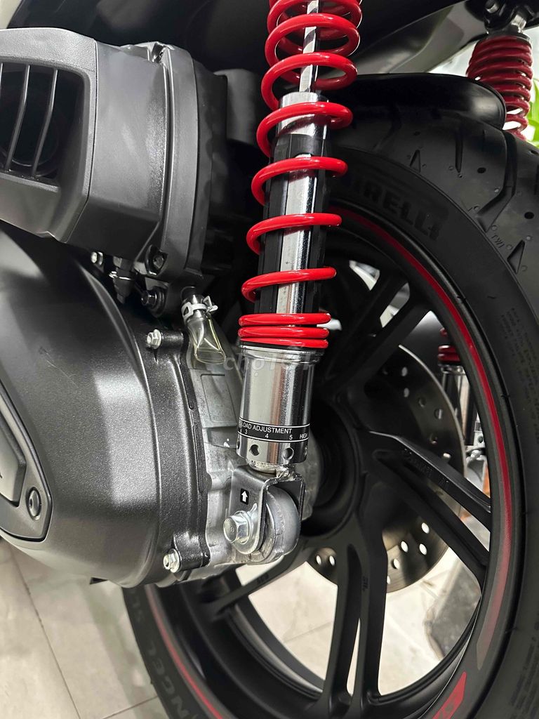 SH 350! dk 10/2025 chuẩn 700km mới 99,9%. Mua bán Xe máy tại Quận Thanh Khê Đà Nẵng được đăng bởi NHỰT hình 5