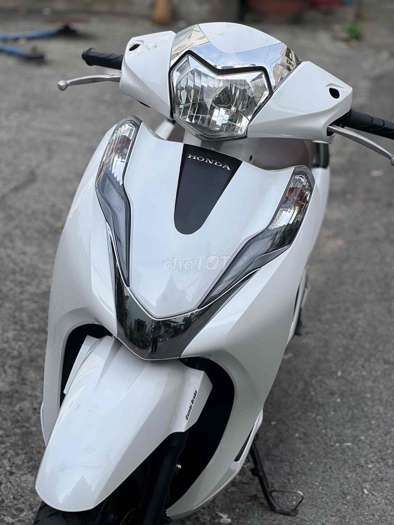 Honda Lead 125 2019 2val Smartkey Trắng đen. Mua bán Xe máy tại Quận 11 Tp Hồ Chí Minh được đăng bởi Hưng Từ hình 2