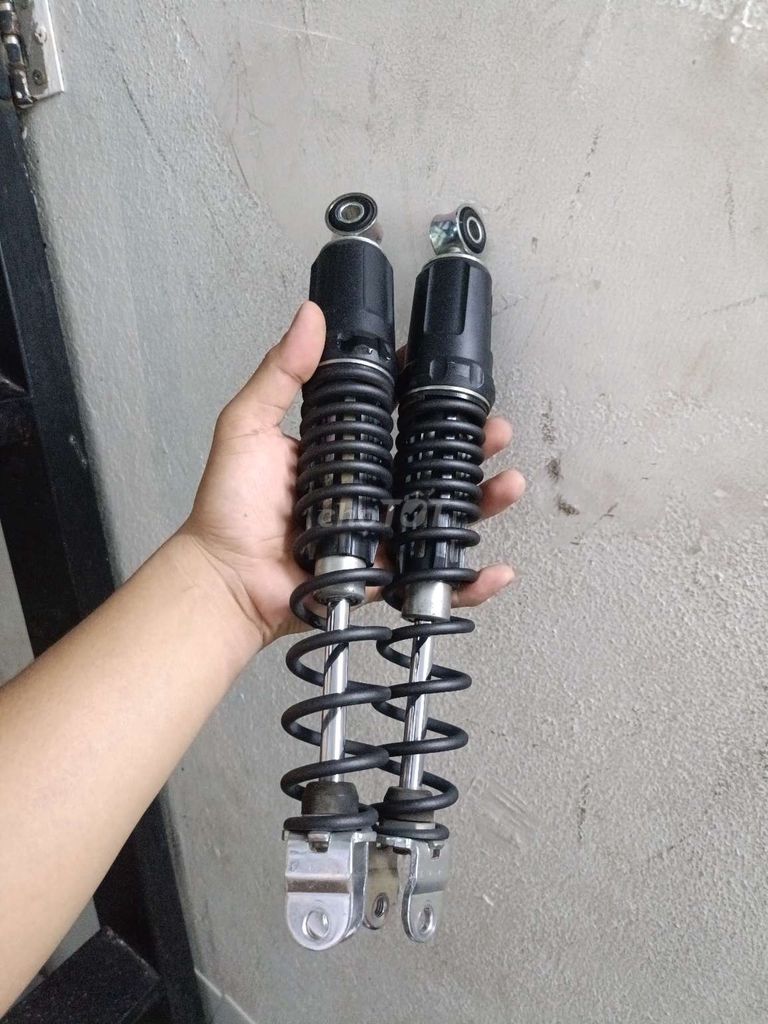 Phuộc sau ab , vario .. giá tùy theo tình trạng. Mua bán Phụ tùng xe tại Quận 6 Tp Hồ Chí Minh được đăng bởi Tuấn Nguyễn hình 4