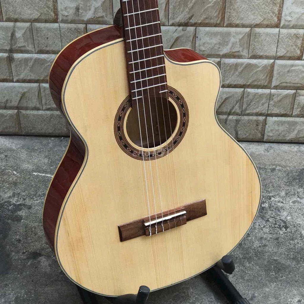 Đàn guitar classic 3/4 gỗ thông. Mua bán Nhạc cụ tại Quận Tân Phú Tp Hồ Chí Minh được đăng bởi Nhạc Cụ Giá Rẻ hình 1