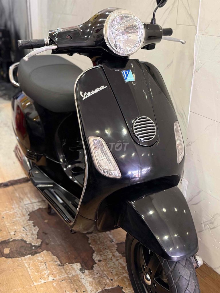 Piaggio Vespa LX125ie Đời 2012 . BSTP. Mua bán Xe máy tại Quận Phú Nhuận Tp Hồ Chí Minh được đăng bởi Ngọc Huy hình 2