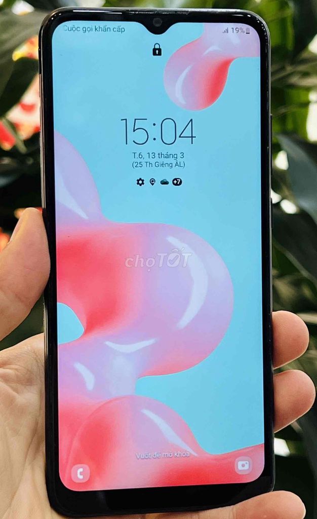Samsung A02S 64GB Đen vỡ nhựa nhẹ gần chỗ khay sim. Mua bán Điện thoại tại Quận Đống Đa Hà Nội được đăng bởi Bảo Táo Store hình 1