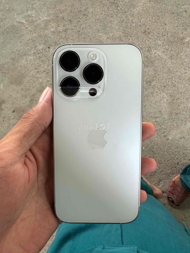 Apple iPhone 14 Pro 256GB Trắng 256gb. Mua bán Điện thoại tại Huyện Hòa Thành Tây Ninh được đăng bởi Hiếu Trần Hoàng hình 1