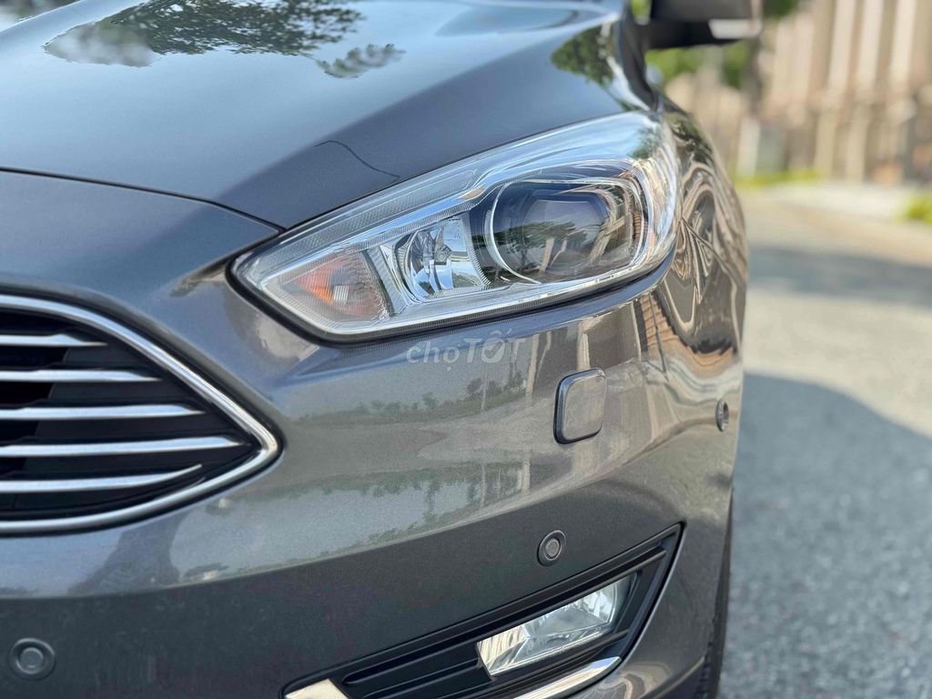 Ford Focus Titanium 2018 chạy 14.000km quá đẹp. Mua bán Ô tô tại Thành phố Thủ Đức Tp Hồ Chí Minh được đăng bởi Hoà Xe Cũ hình 9