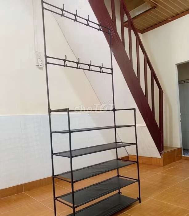 Kệ giày dép 4 tầng tháo ráp dễ dàng kèm móc treo. Mua bán Tủ, kệ gia đình tại Quận 4 Tp Hồ Chí Minh được đăng bởi Phương Thùy hình 1