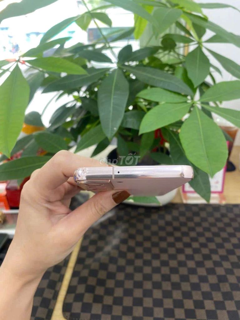 Samsung Galaxy S22 Plus 128GB Hồng. Mua bán Điện thoại tại Thành phố Thủ Đức Tp Hồ Chí Minh được đăng bởi Minh phương hình 1