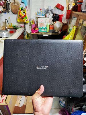 Acer i3he4 ram6/500gb