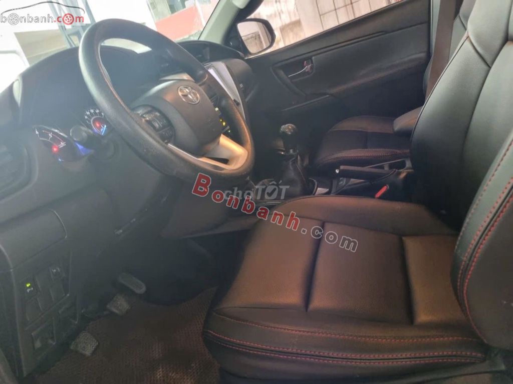 Xe Toyota Fortuner 2.4G 4x2 MT 2017 - 655 Triệu. Mua bán Ô tô tại Thành phố Vinh Nghệ An được đăng bởi giason hình 2
