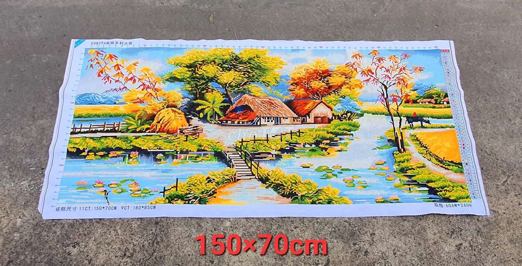 CẦN THANH LÝ TRANH ĐÃ THÊU LÀNG QUÊ 150×70CM