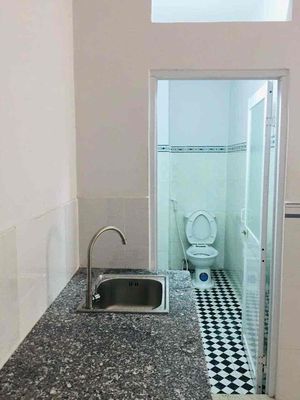Phòng trọ máy lạnh giờ tự do đối diện chợ da sà 3tr/th đường số 6