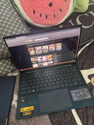 Asus Zenbook 14 OLED UX3405MA