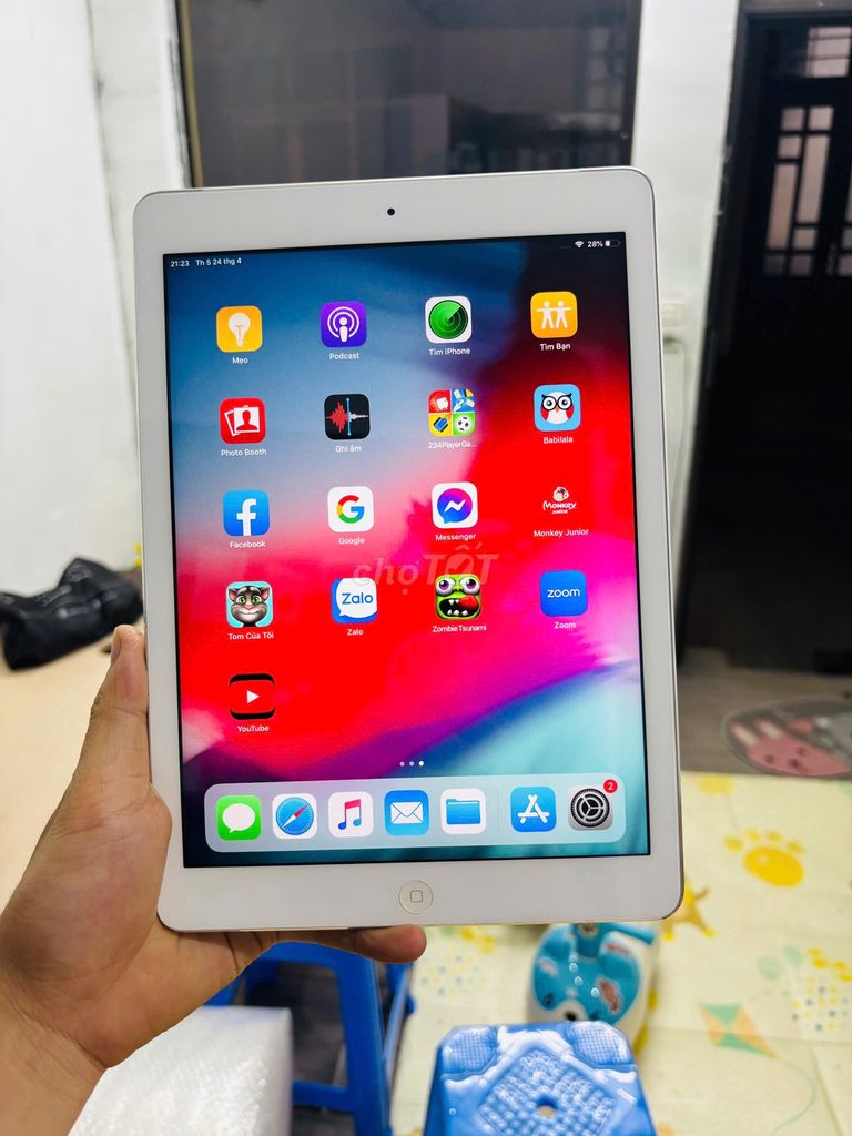 iPad Air 16GB Wifi + 4G nguyên zin. Mua bán Máy tính bảng tại Quận Đống Đa Hà Nội được đăng bởi Tạ Ngọc Thắng hình 1