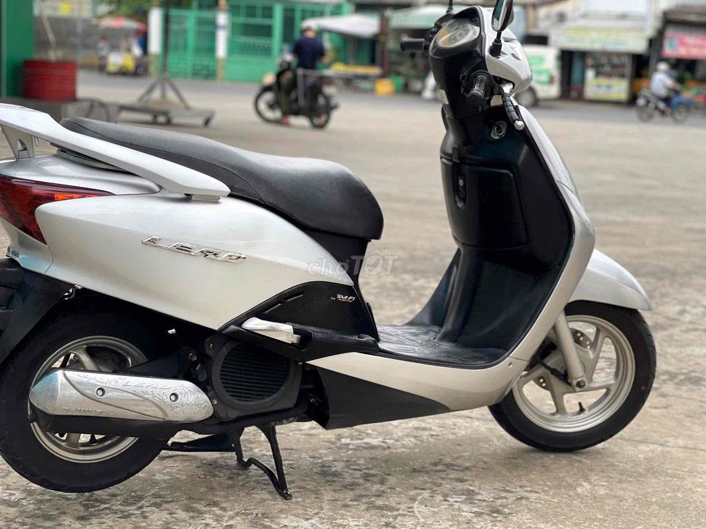 💖 Honda Lead 2010 zin cực đẹp 👉 chạy bốc 🌸CÔ ĐI KỸ. Mua bán Xe máy tại Quận Bình Tân Tp Hồ Chí Minh được đăng bởi BÙI TIẾN DŨNG hình 6