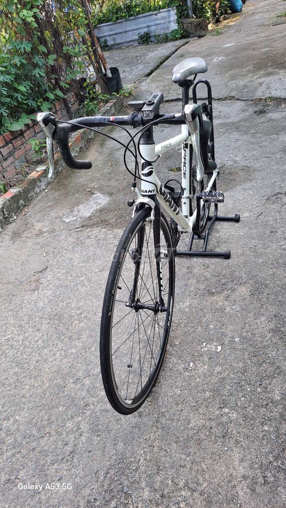 Xe đạp đua Giant Road Giant khung nhôm. Mua bán Xe đạp tại Thành phố Biên Hòa Đồng Nai được đăng bởi  Hoa Nam hình 2