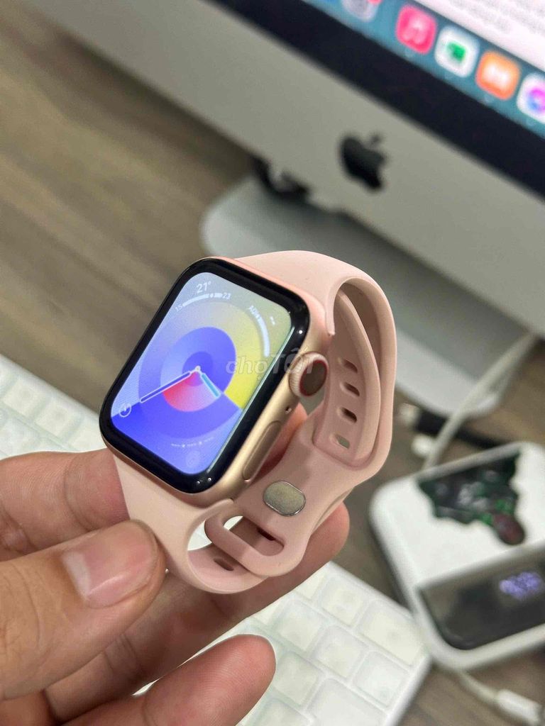 Apple Watch Series 4/40mm - Esim