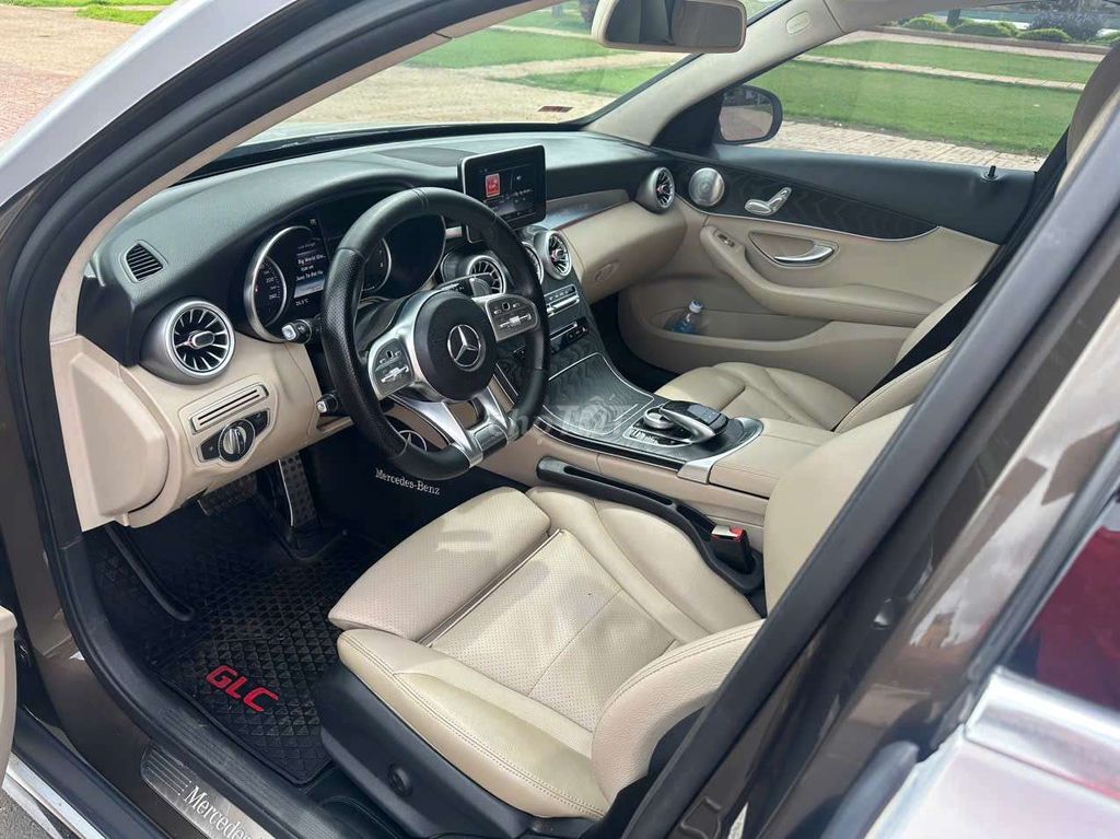 Mec C200 model 2018 hộp số 9 cấp. Mua bán Ô tô tại Thành phố Buôn Ma Thuột Đắk Lắk được đăng bởi Mr Nhật hình 6