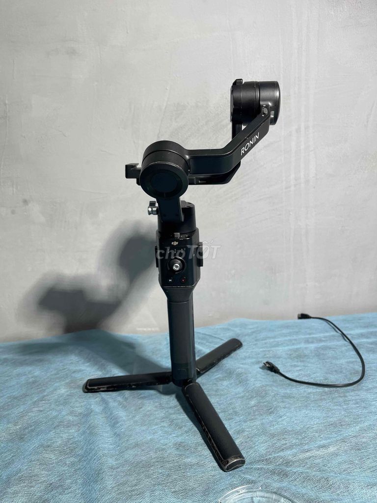 Gimbal DJI Ronin SC Đen Đã sử dụng. Mua bán Phụ kiện (Màn hình, Chuột...) tại Huyện Càng Long Trà Vinh được đăng bởi Khánh Đặng Quốc hình 1
