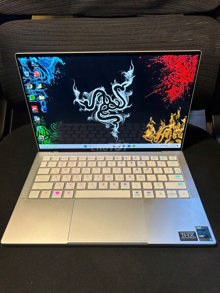 Razer book 13 i7-1165G7/16/512 4k cảm ứng Faceid