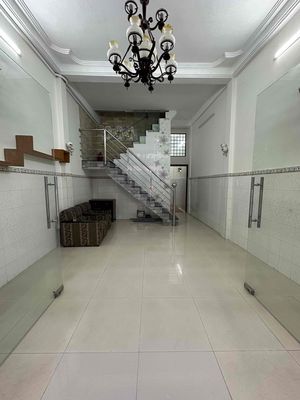 Rent · 4 bd · 48 м² · Quận 6, ул. Đường Minh Phụng
