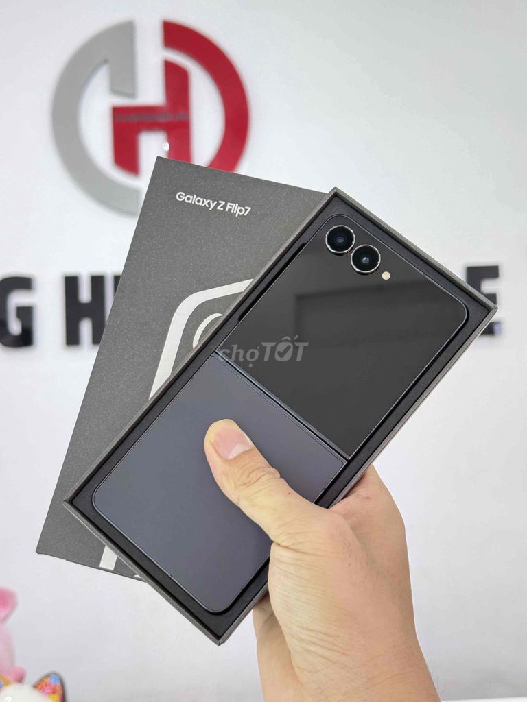 Z FLIP7 12GB/256GB ĐEN CBH10/26 FULLBOX-GÓP-THU. Mua bán Điện thoại tại Quận 7 Tp Hồ Chí Minh được đăng bởi Hoàng Hiệp Mobile hình 1