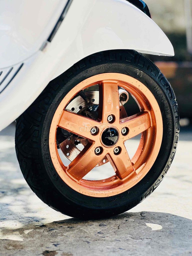 Piaggio Vespa LX 125CC 2012 Trắng. Mua bán Xe máy tại Quận 12 Tp Hồ Chí Minh được đăng bởi Ta Thanh Thai hình 6