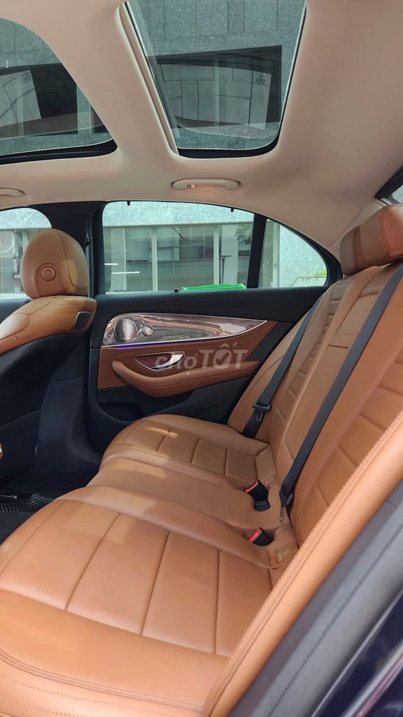 E300 AMG giá mua mới 3,2 tỷ nay bán 1ty2xx. Mua bán Ô tô tại Quận 7 Tp Hồ Chí Minh được đăng bởi tuấn anh hình 17