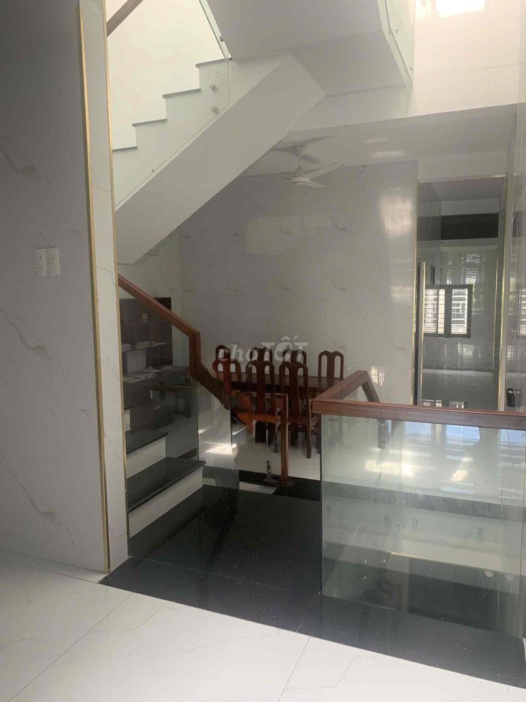 Аренда · 3 комн. · 100 м² · Quận Thanh Khê, ул. Đường Trần Thái Tông