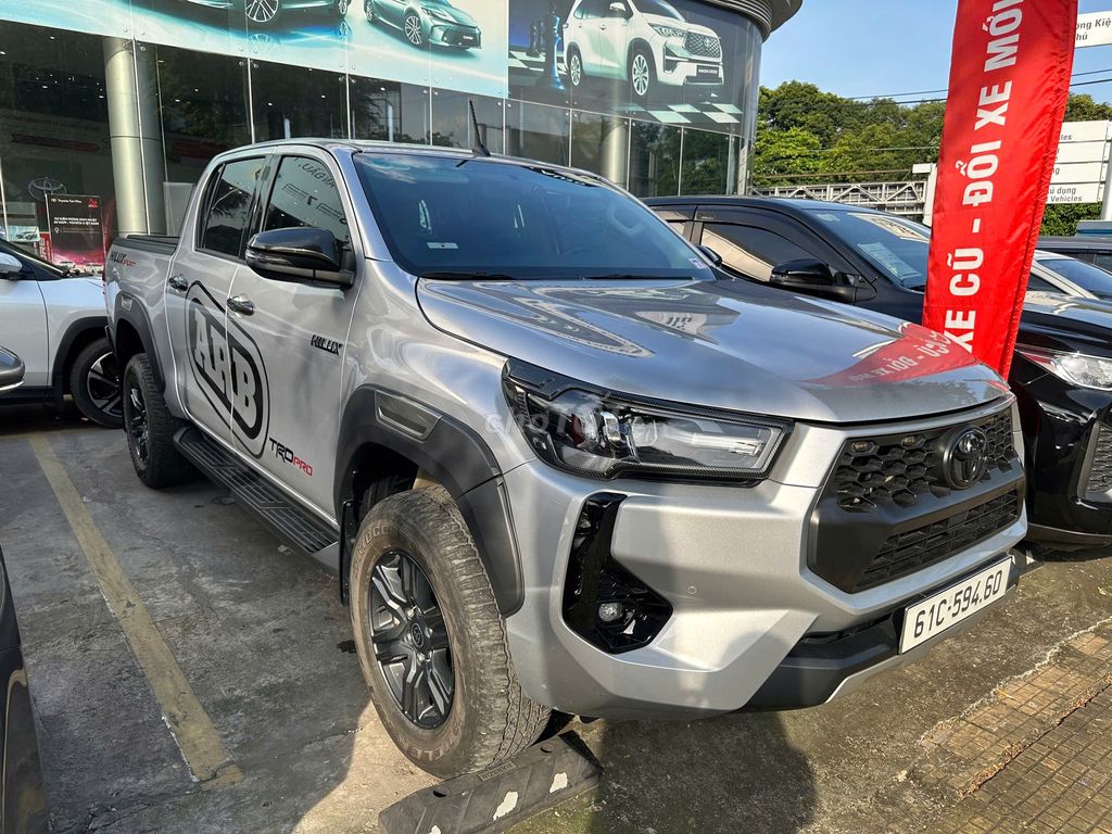 Toyota Hilux 2024 2.4 4x2 AT, xe như mới. Mua bán Ô tô tại Quận Tân Phú Tp Hồ Chí Minh được đăng bởi Thành Nam Toyota  hình 3